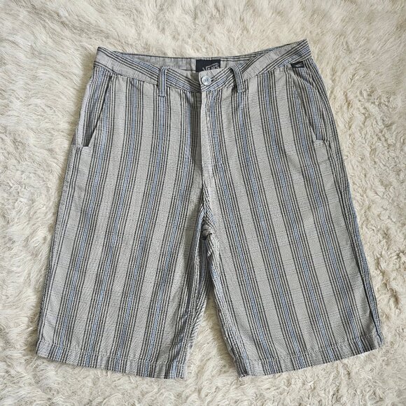 Vans Men’s Gray Striped Shorts Size 32 - Picture 2 of 10